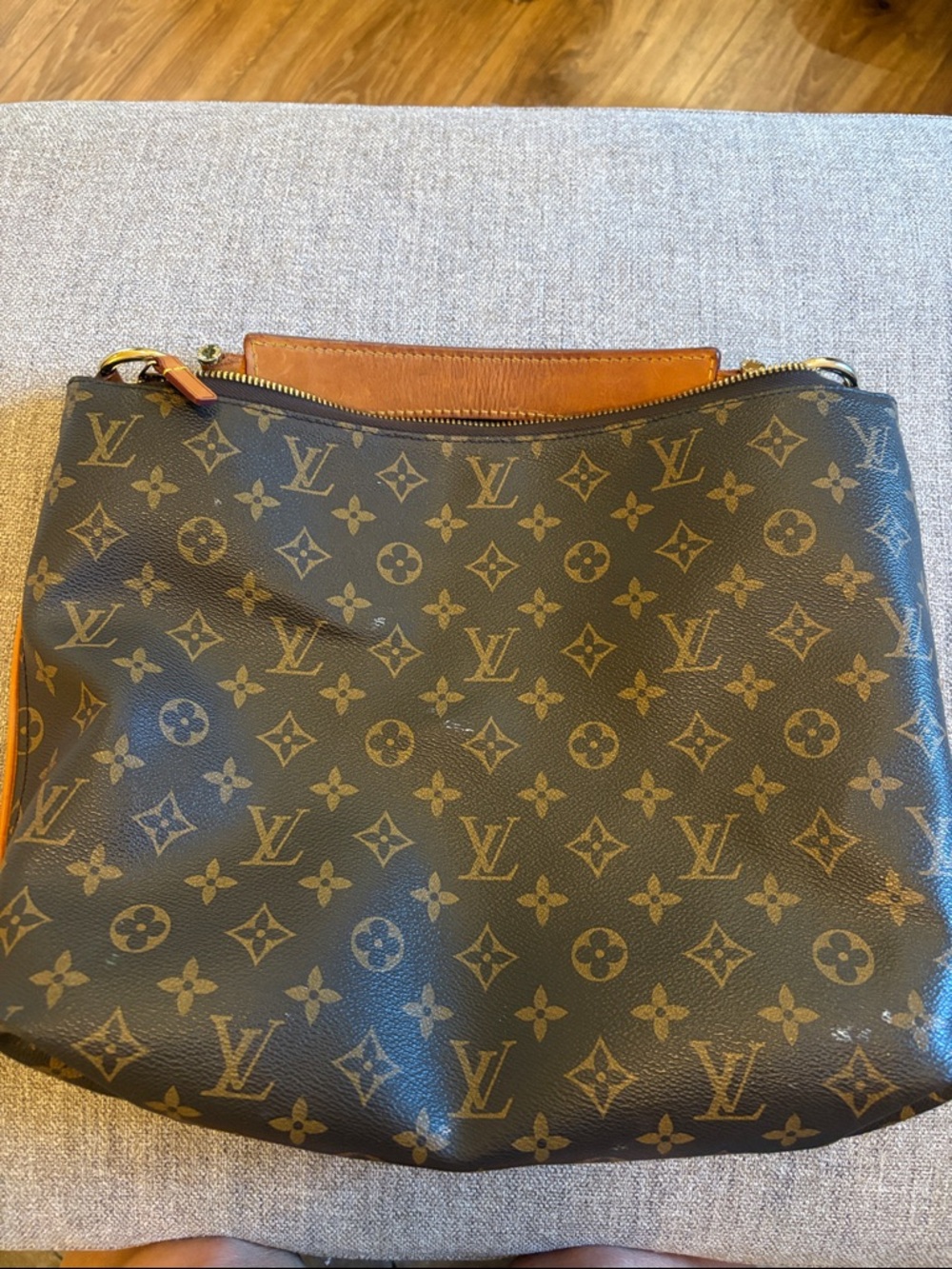 Louis Vuitton Monogram Sully Handbag - Picture 5 of 16